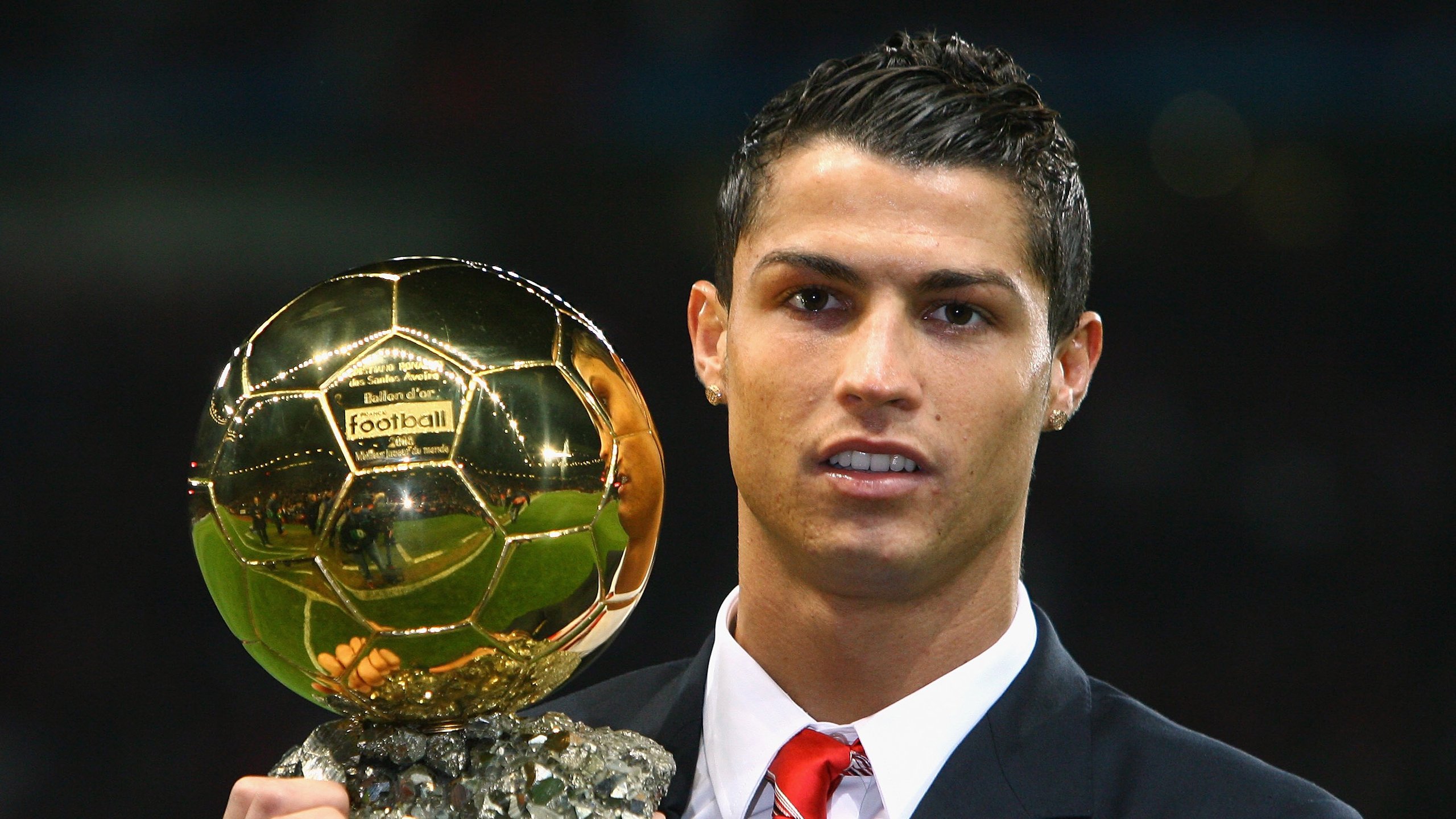 综合体育系“毕业赛季告别赛” 老队长含泪谢幕